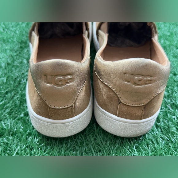 UGG Cas Slip On Sneaker Women’s Sz 10 Chestnut Suede‎ 1019217 Brown Shoes - Picture 5 of 7